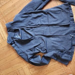 Grey lightweight altheltic sweatshirt